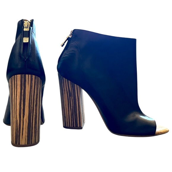 Alberto Fermani Shoes - Alberto Fermani Size 9 Black Leather Peeptoe Booties